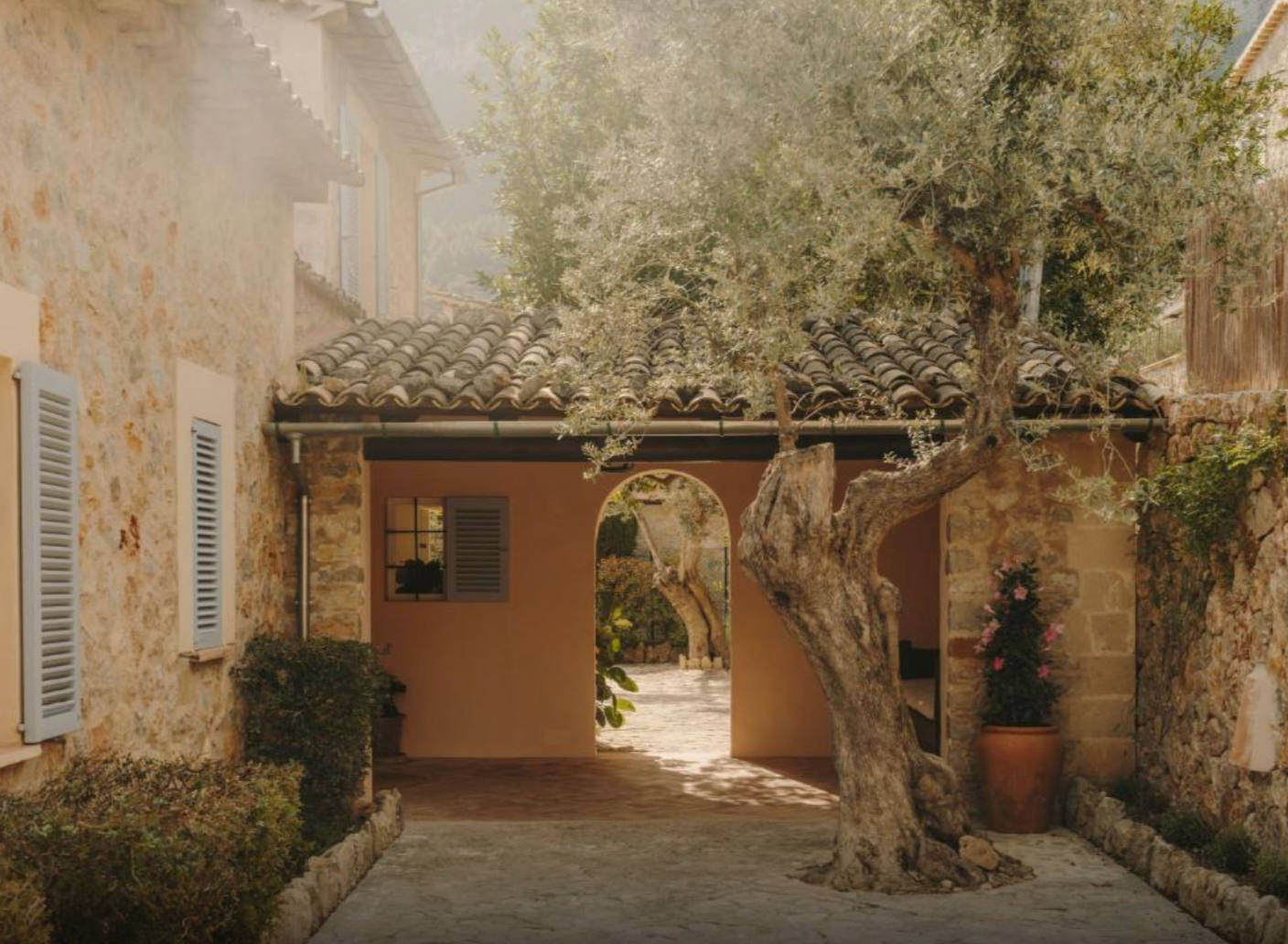Yoga e Caminhadas no Coração da Tramuntana – Maiorca - Deià - 8 Dias